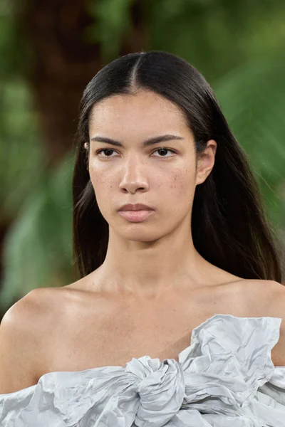 Look 31